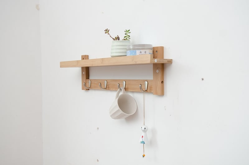 Wall-mounted gardens